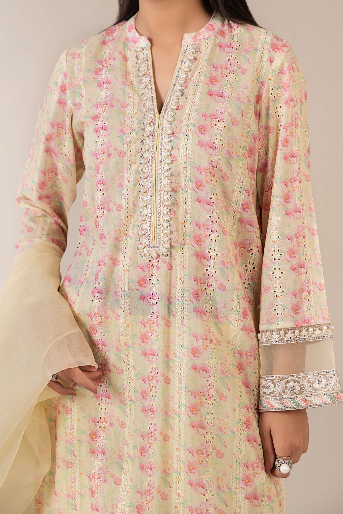 Maria B | Luxury Pret 25 | DW-EF25-18 by Maria Faisal - Registered Vendor of : Maria B - type : Ladies Clothes - 100% original wedding dresses
