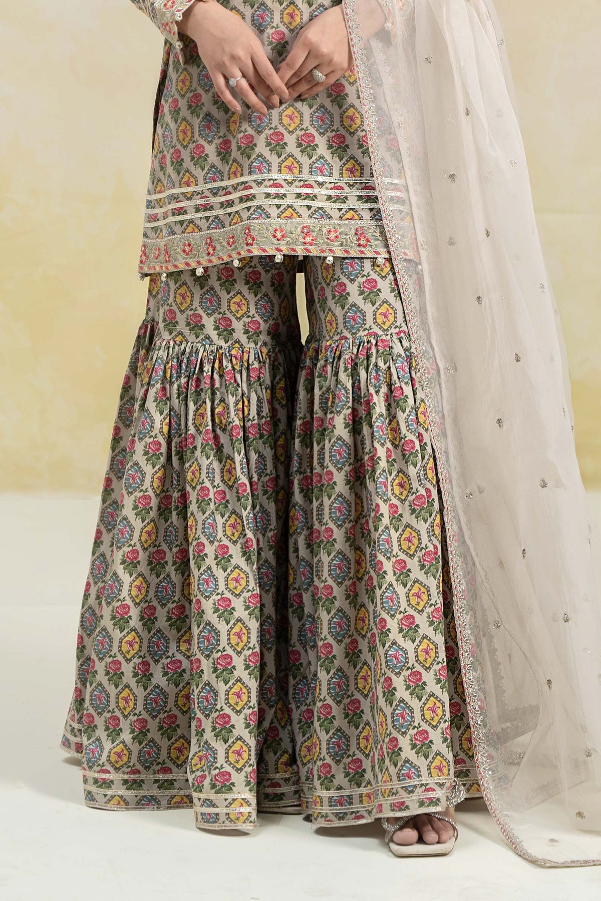 Maria B | Luxury Pret 25 | DW-EF25-25 by Maria Faisal - Registered Vendor of : Maria B - type : Ladies Clothes - 100% original wedding dresses