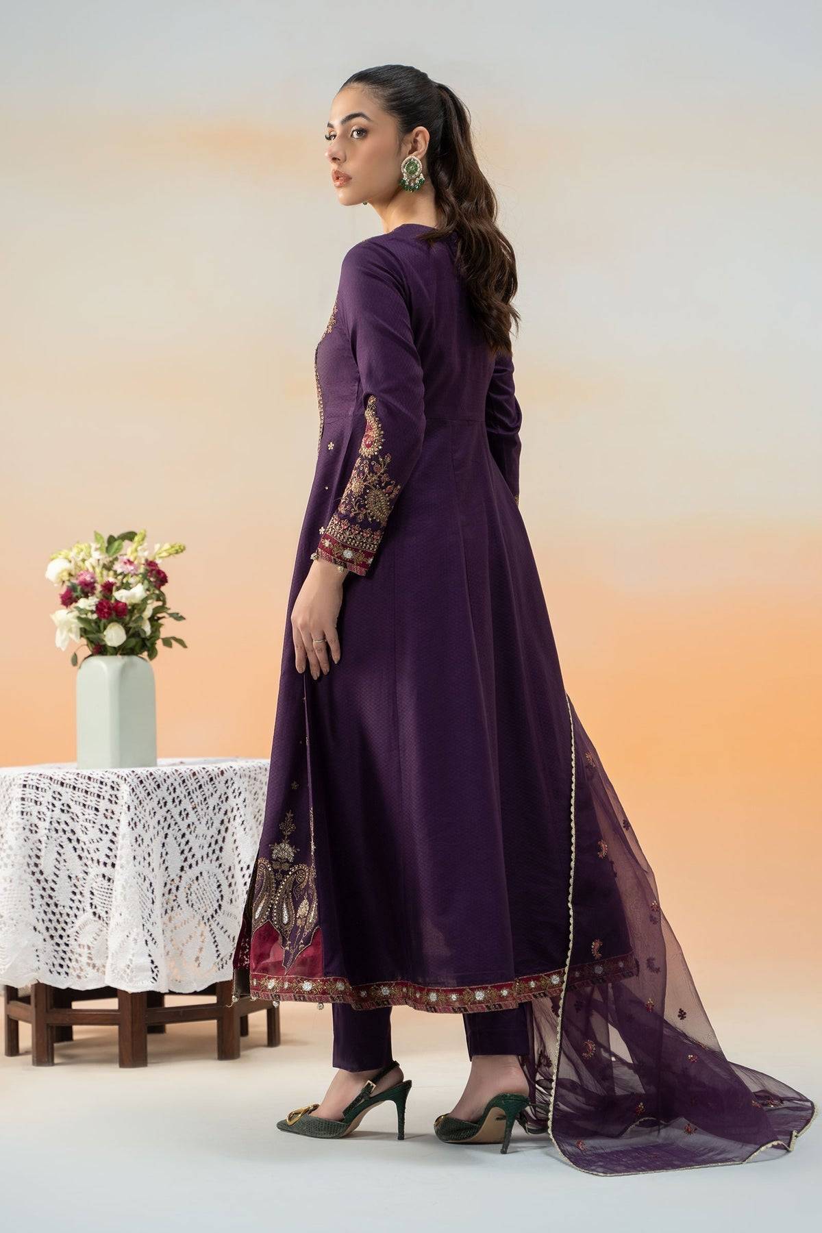 Maria B | Formal Wears | DW-EF25-40 by Maria Faisal - Registered Vendor of : Maria B - type : Ladies Clothes - 100% original wedding dresses