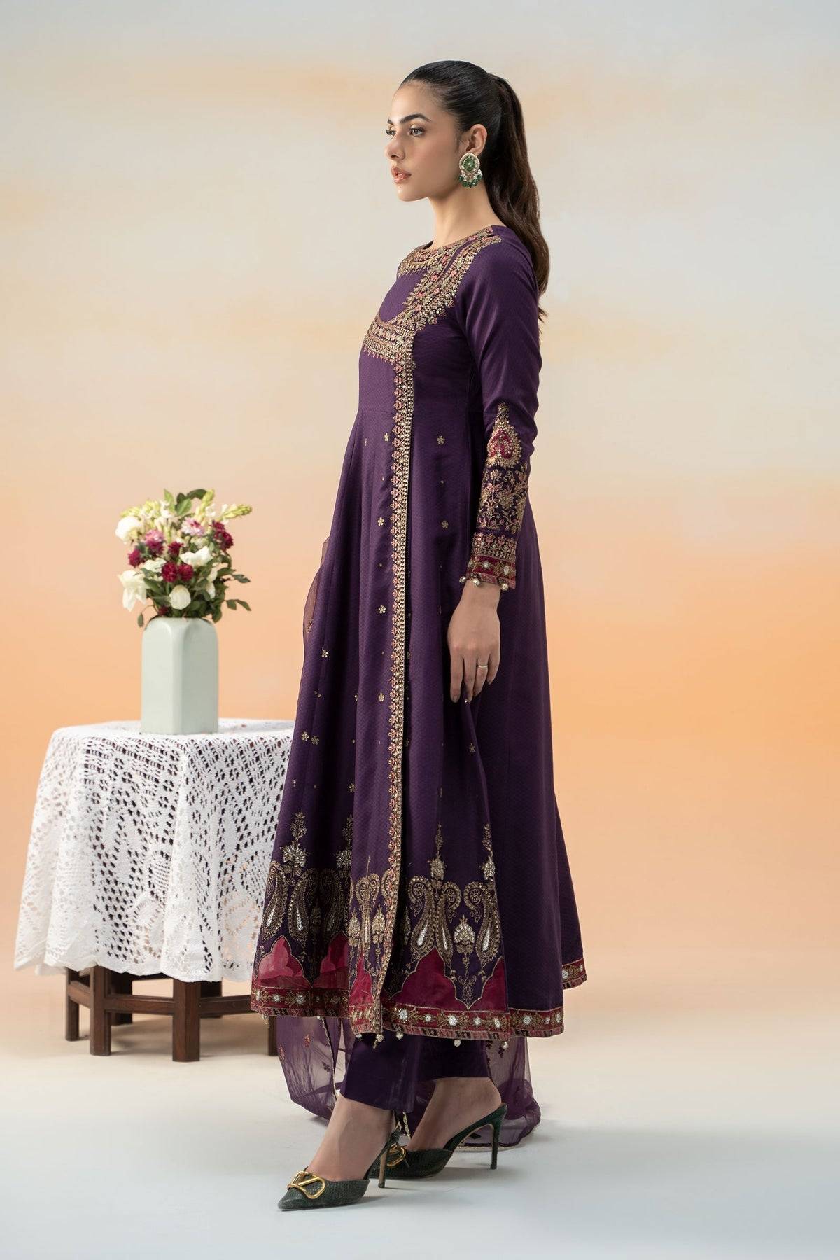 Maria B | Formal Wears | DW-EF25-40 by Maria Faisal - Registered Vendor of : Maria B - type : Ladies Clothes - 100% original wedding dresses