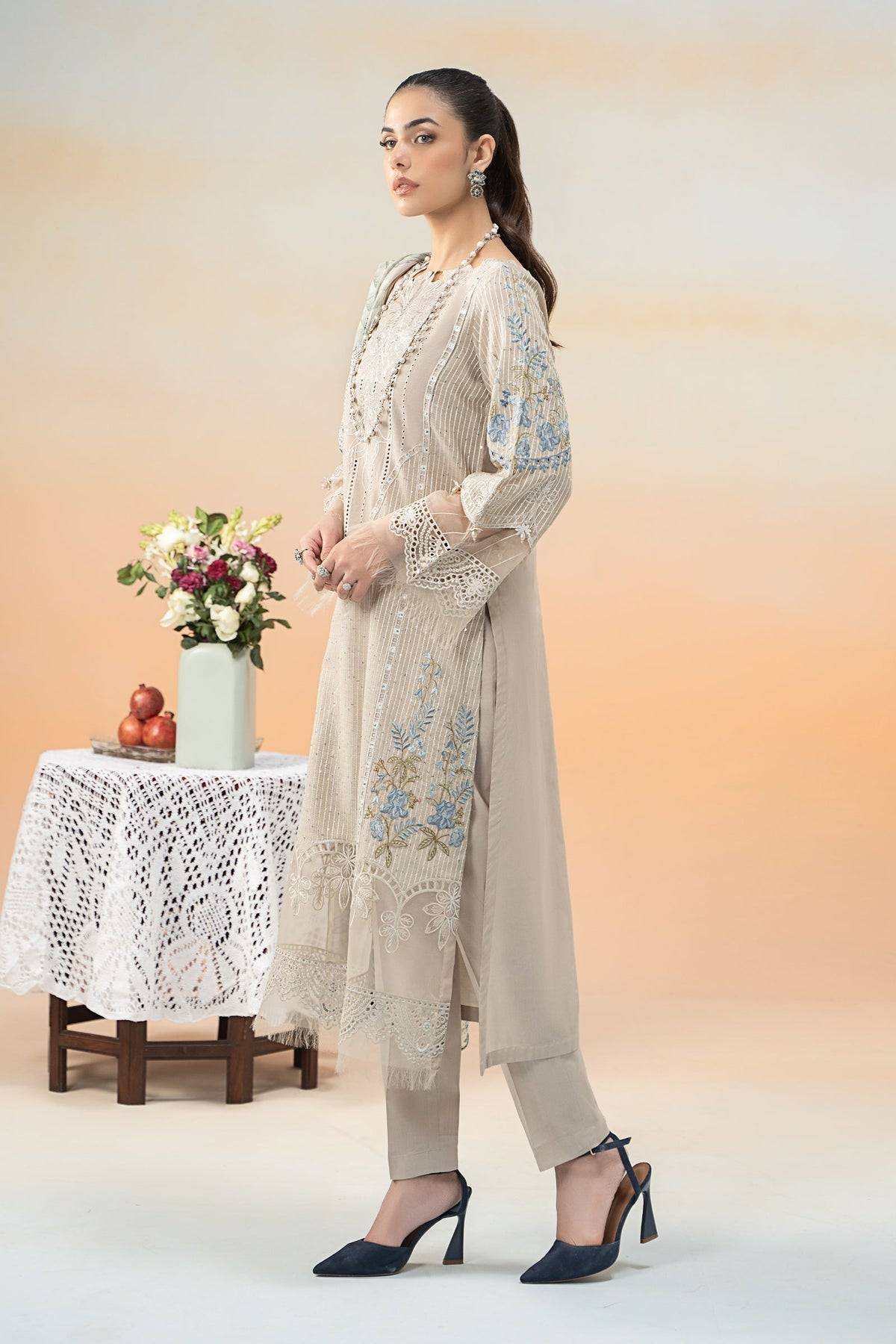 Maria B | Formal Wears | DW-EF25-67 by Maria Faisal - Registered Vendor of : Maria B - type : Ladies Clothes - 100% original wedding dresses