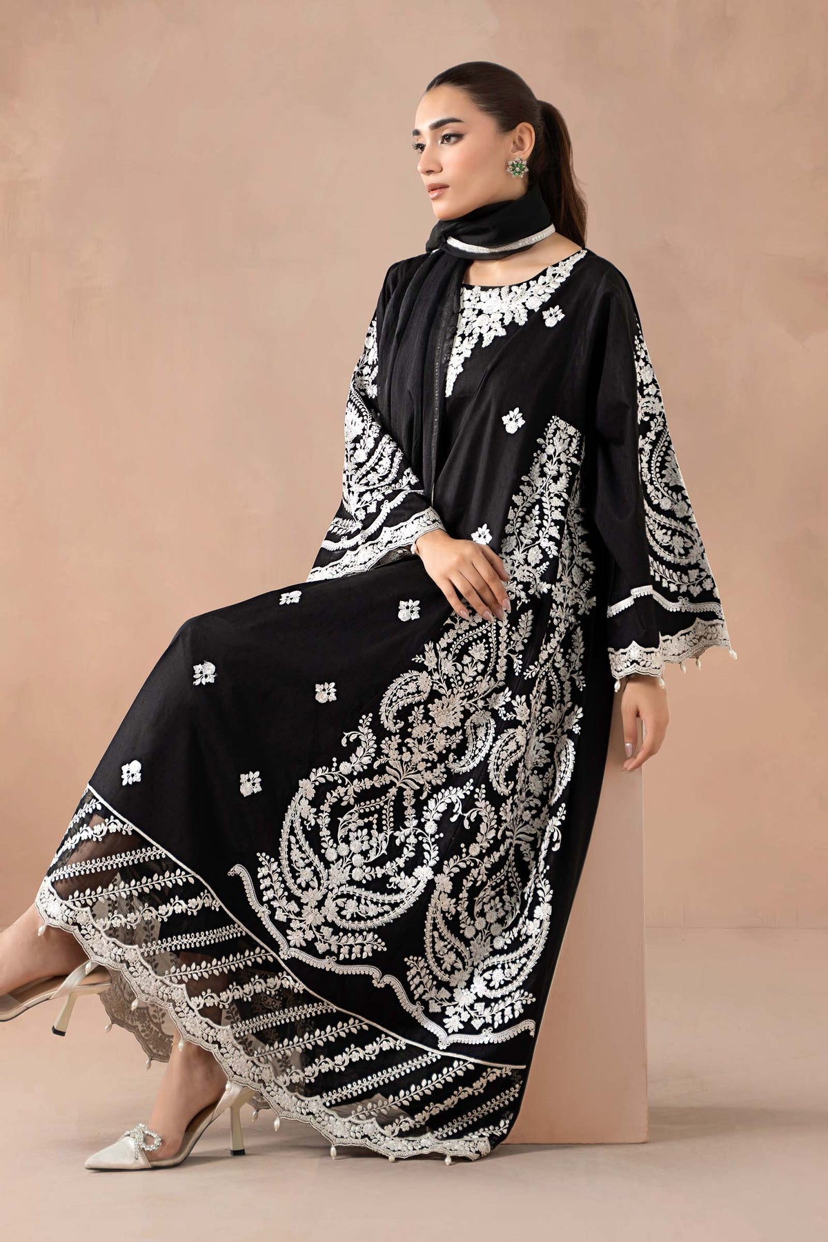 Maria B | Luxury Winter Pret 25 | DW-MN24-04R1-Black - Ladies Clothes - Maria Faisal