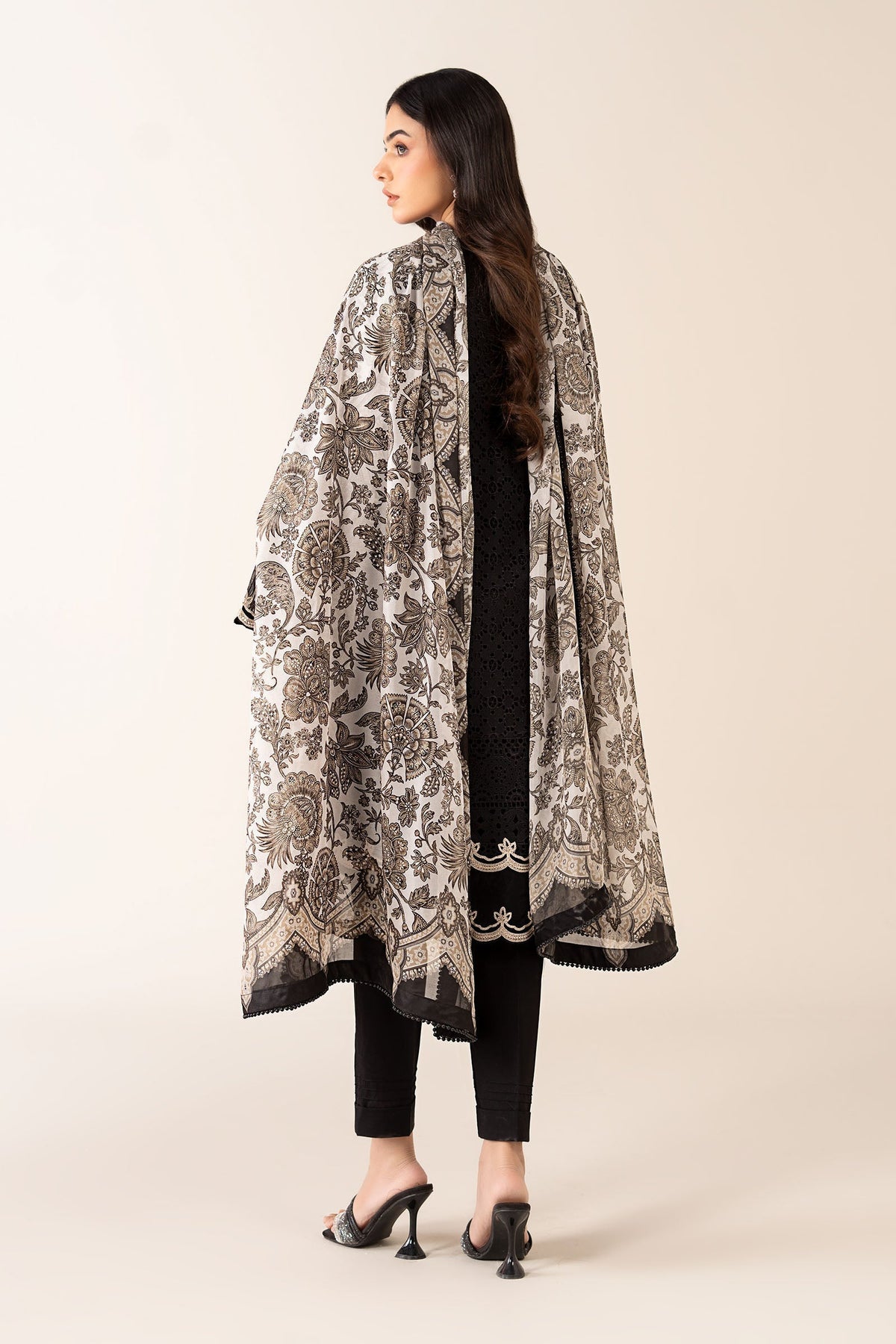 Maria B | Luxury Winter Pret 25 | DW-MN24-10R1-Black - Ladies Clothes - Maria Faisal