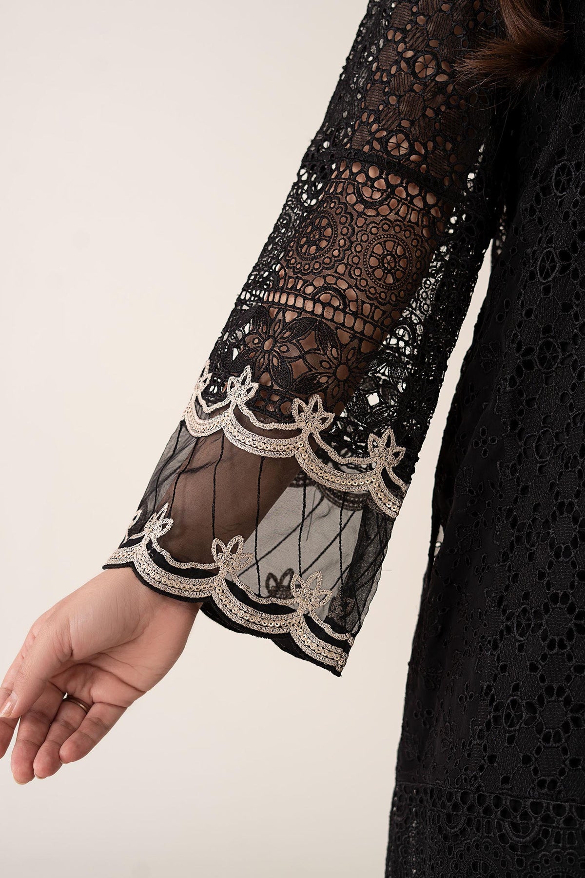 Maria B | Luxury Winter Pret 25 | DW-MN24-10R1-Black - Ladies Clothes - Maria Faisal