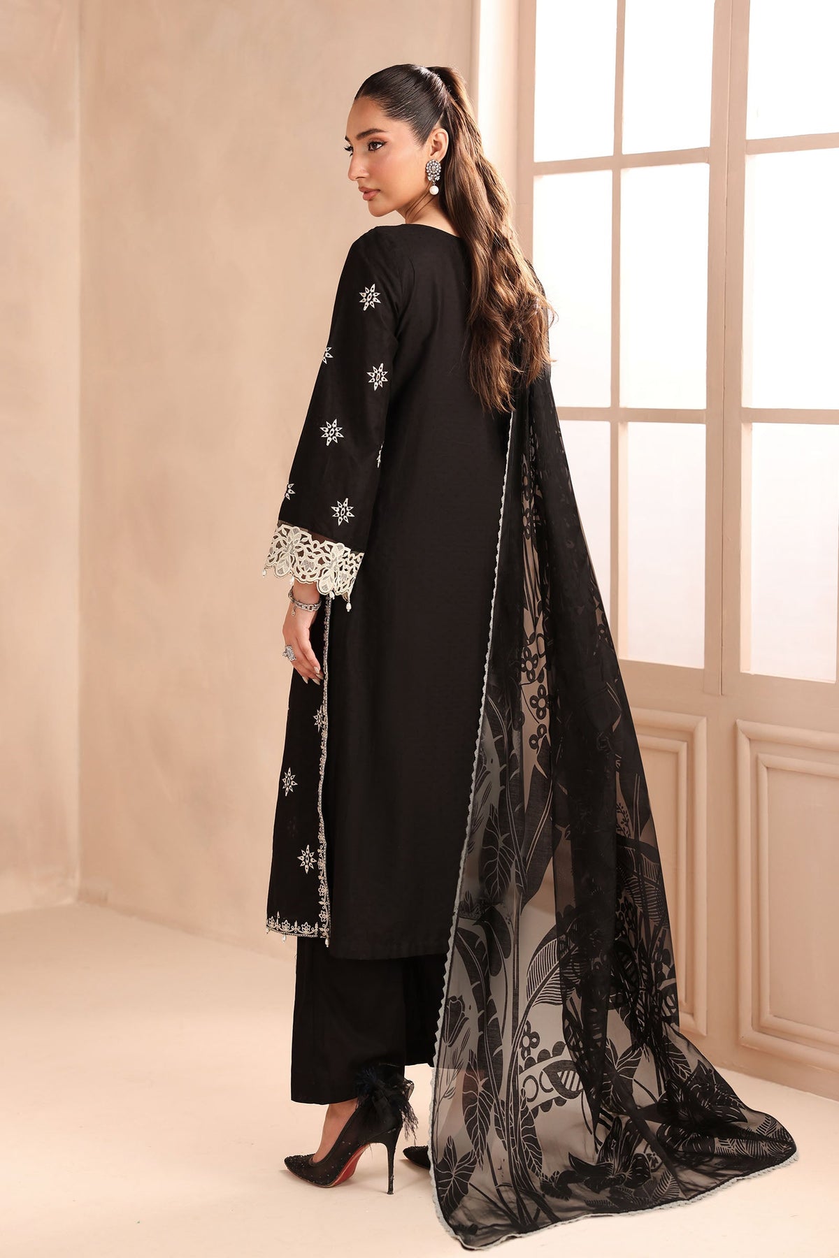 Maria B | Luxury Winter Pret 25 | DW-MN25-06-Black - Ladies Clothes - Maria Faisal