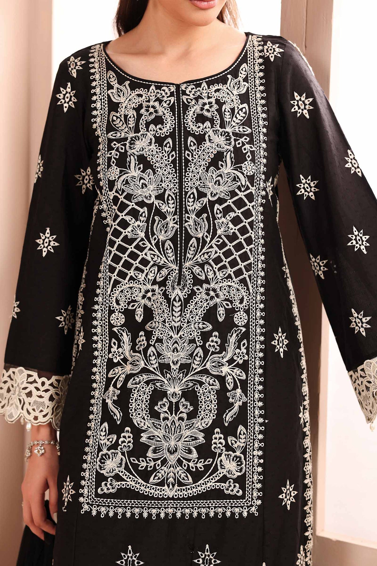 Maria B | Luxury Winter Pret 25 | DW-MN25-06-Black - Ladies Clothes - Maria Faisal