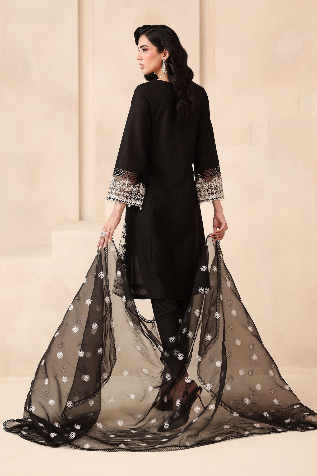 Maria B | Luxury Winter Pret 25 | DW-MN25-13-Black - Ladies Clothes - Maria Faisal