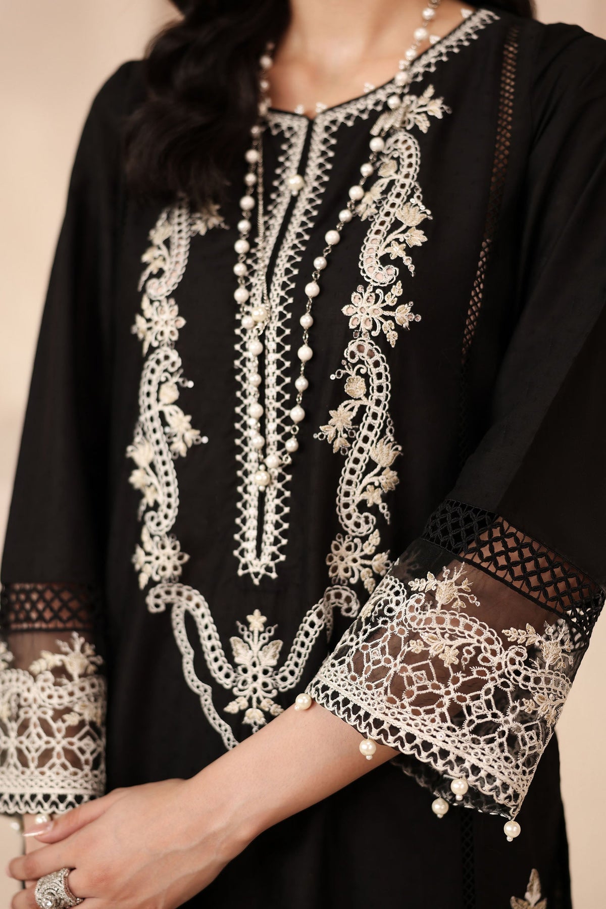 Maria B | Luxury Winter Pret 25 | DW-MN25-13-Black - Ladies Clothes - Maria Faisal