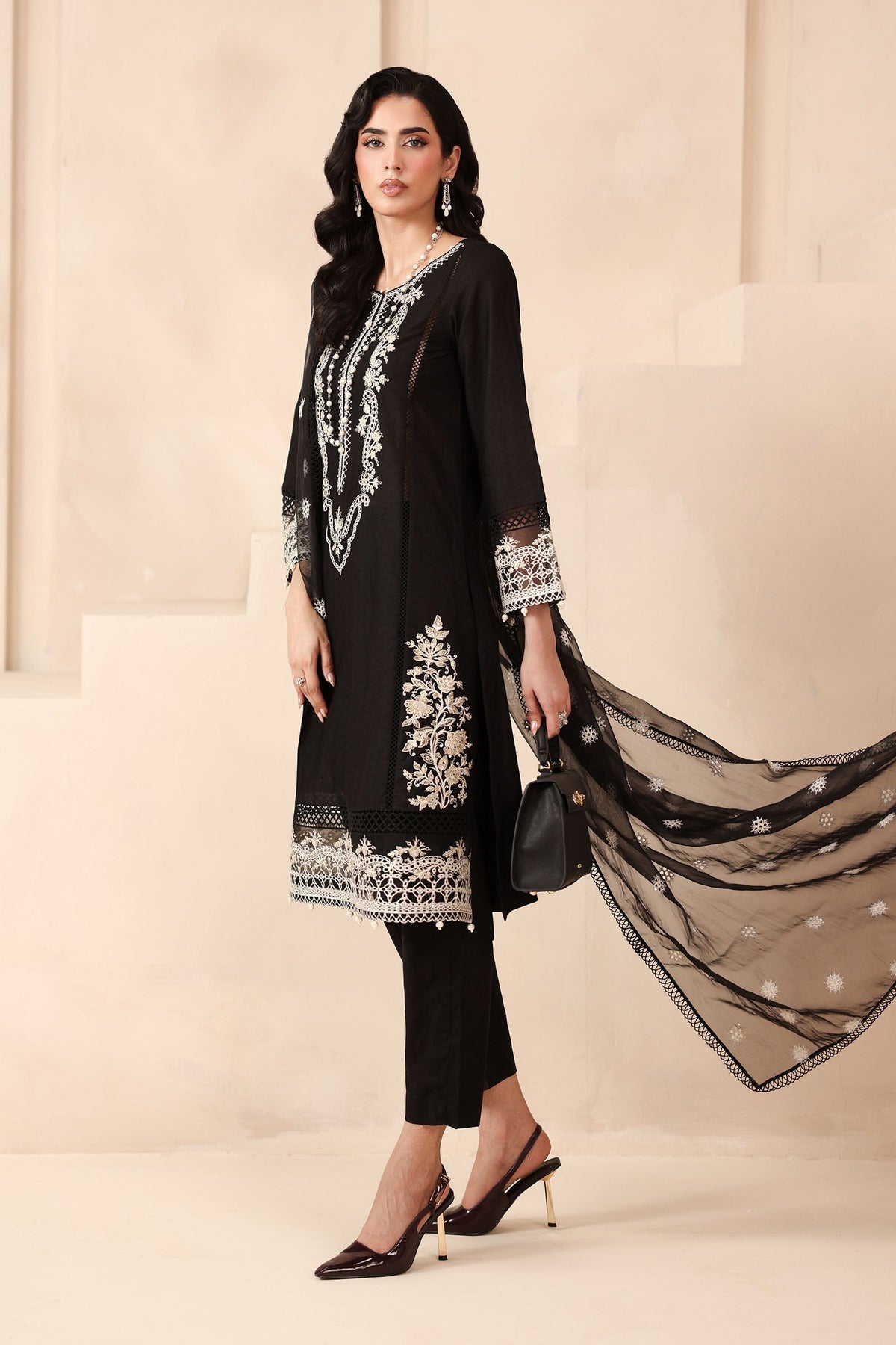 Maria B | Luxury Winter Pret 25 | DW-MN25-13-Black - Ladies Clothes - Maria Faisal