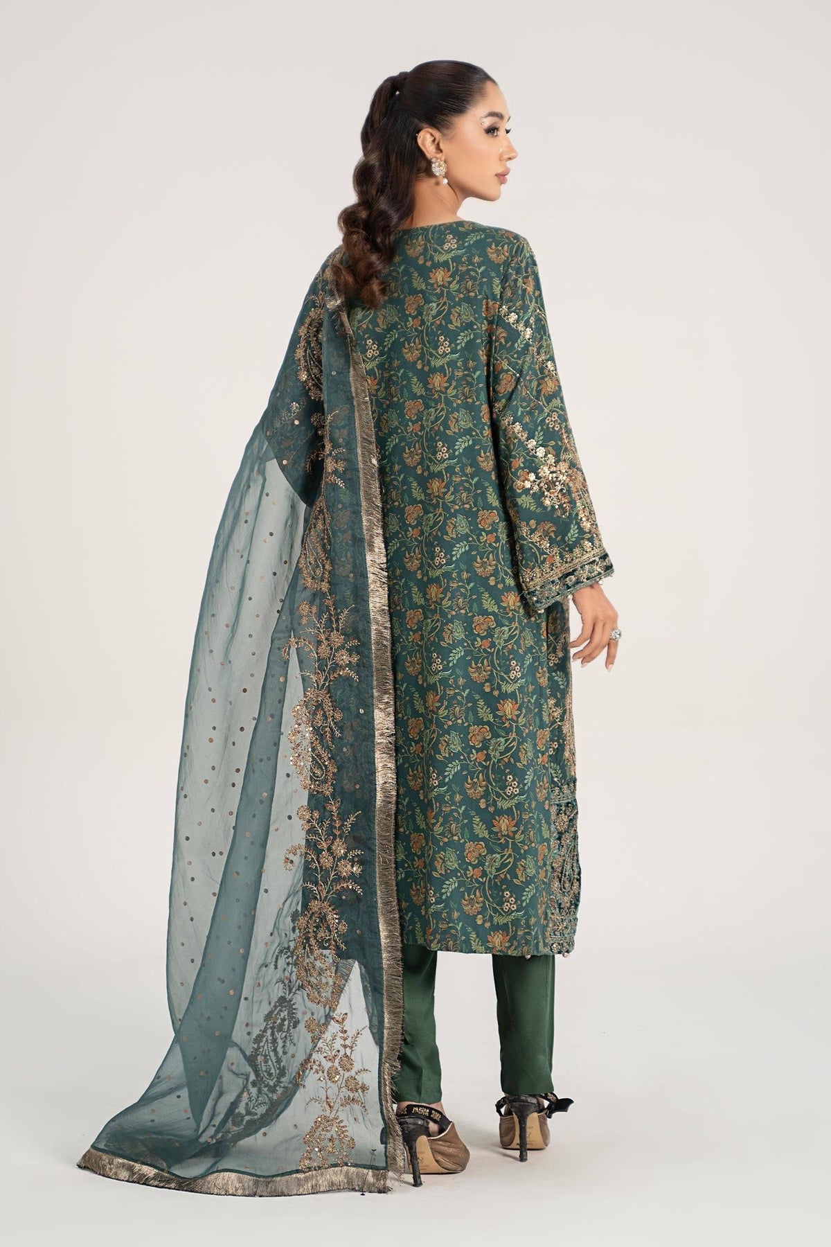Maira B | Ready to Wear | DW-W24-153 by Maria Faisal - Registered Vendor of : Maria B - type : Wedding Dress - 100% original wedding dresses