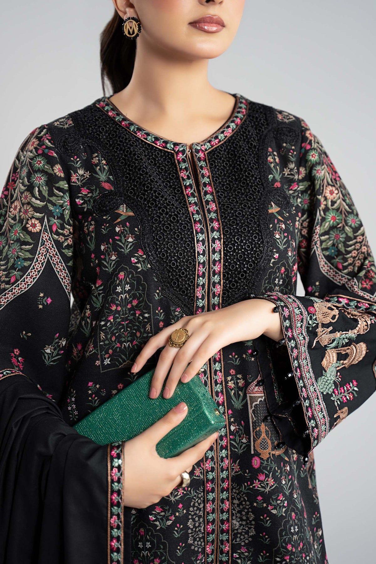 Maria B | Luxury Winter Pret 25 | DW-W25-35-Black - Ladies Clothes - Maria Faisal