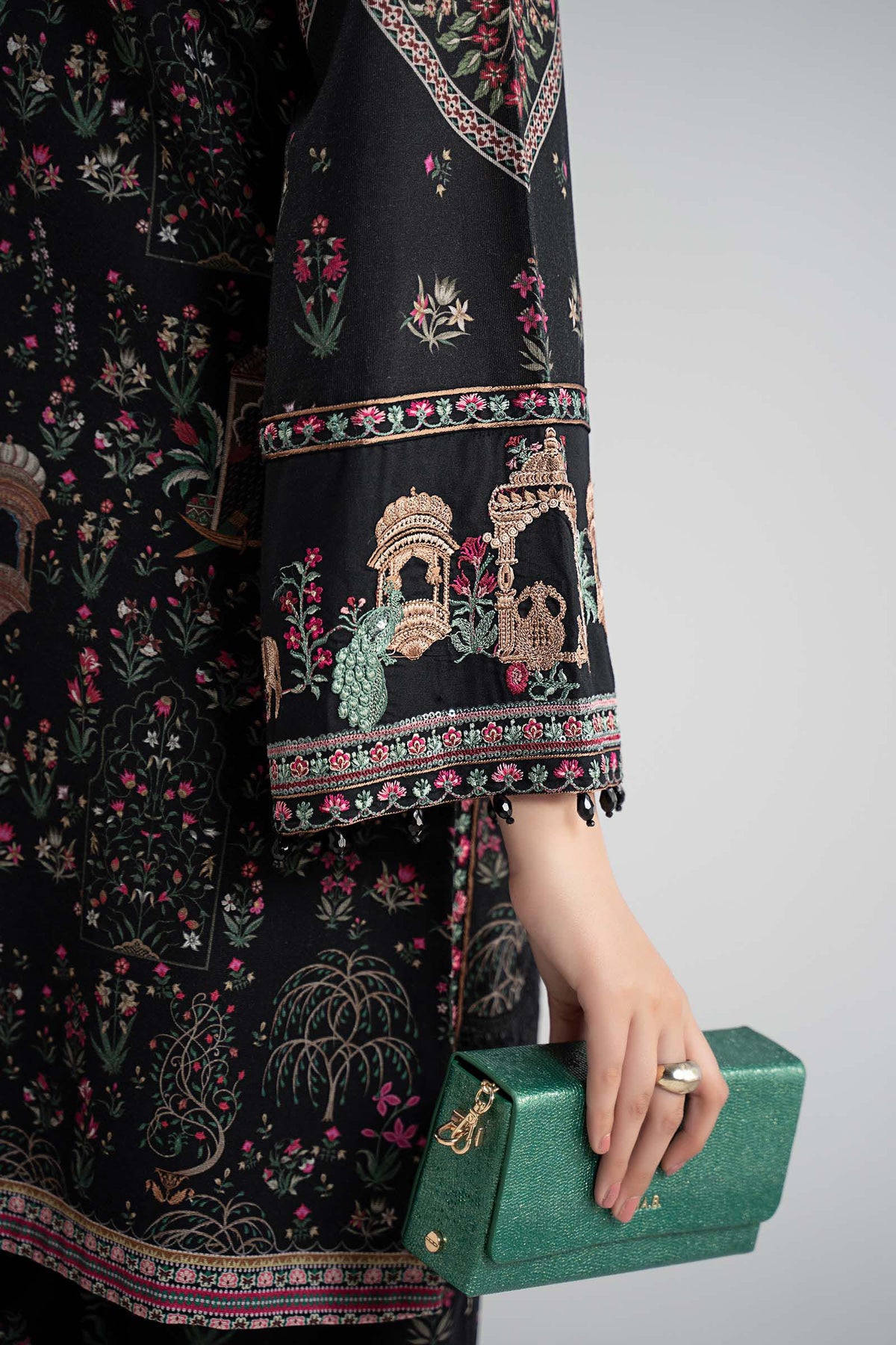 Maria B | Luxury Winter Pret 25 | DW-W25-35-Black - Ladies Clothes - Maria Faisal