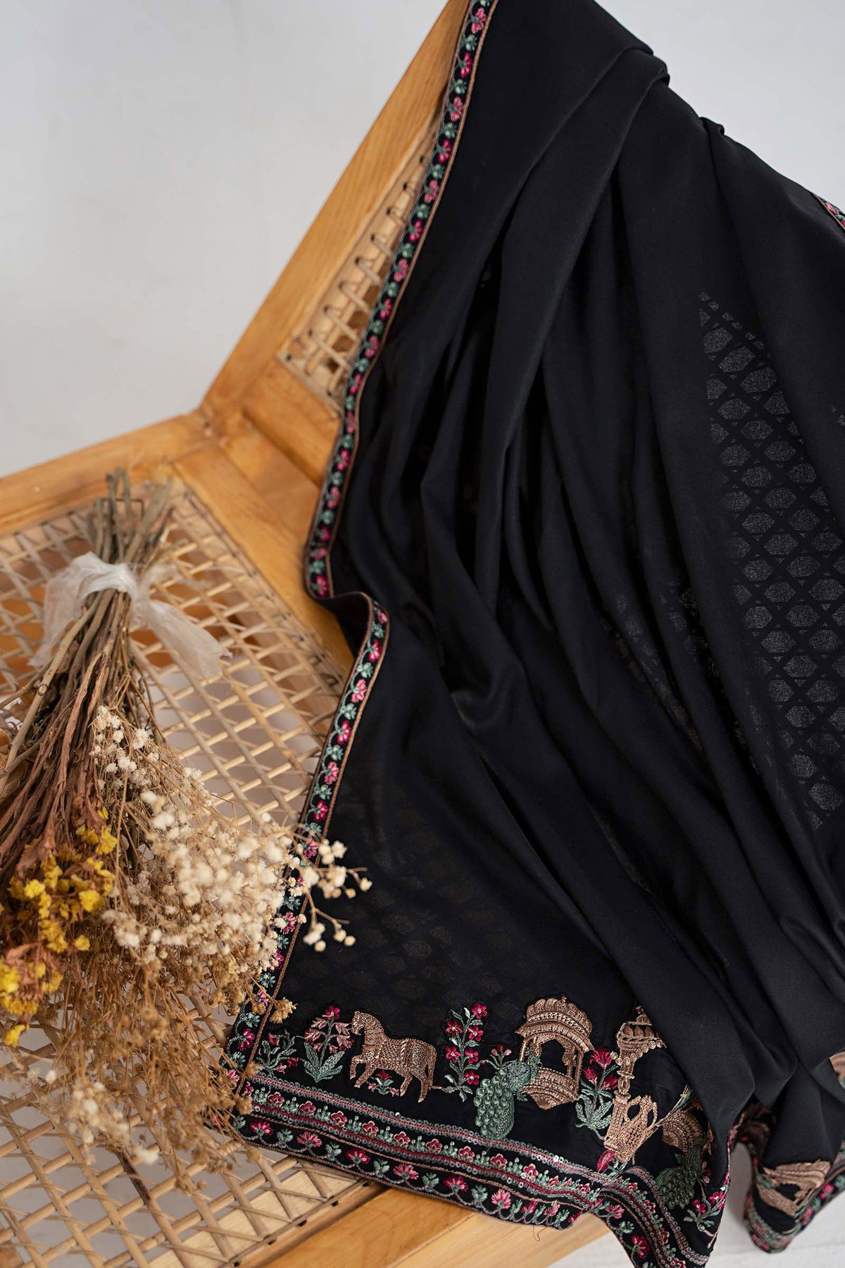 Maria B | Luxury Winter Pret 25 | DW-W25-35-Black - Ladies Clothes - Maria Faisal