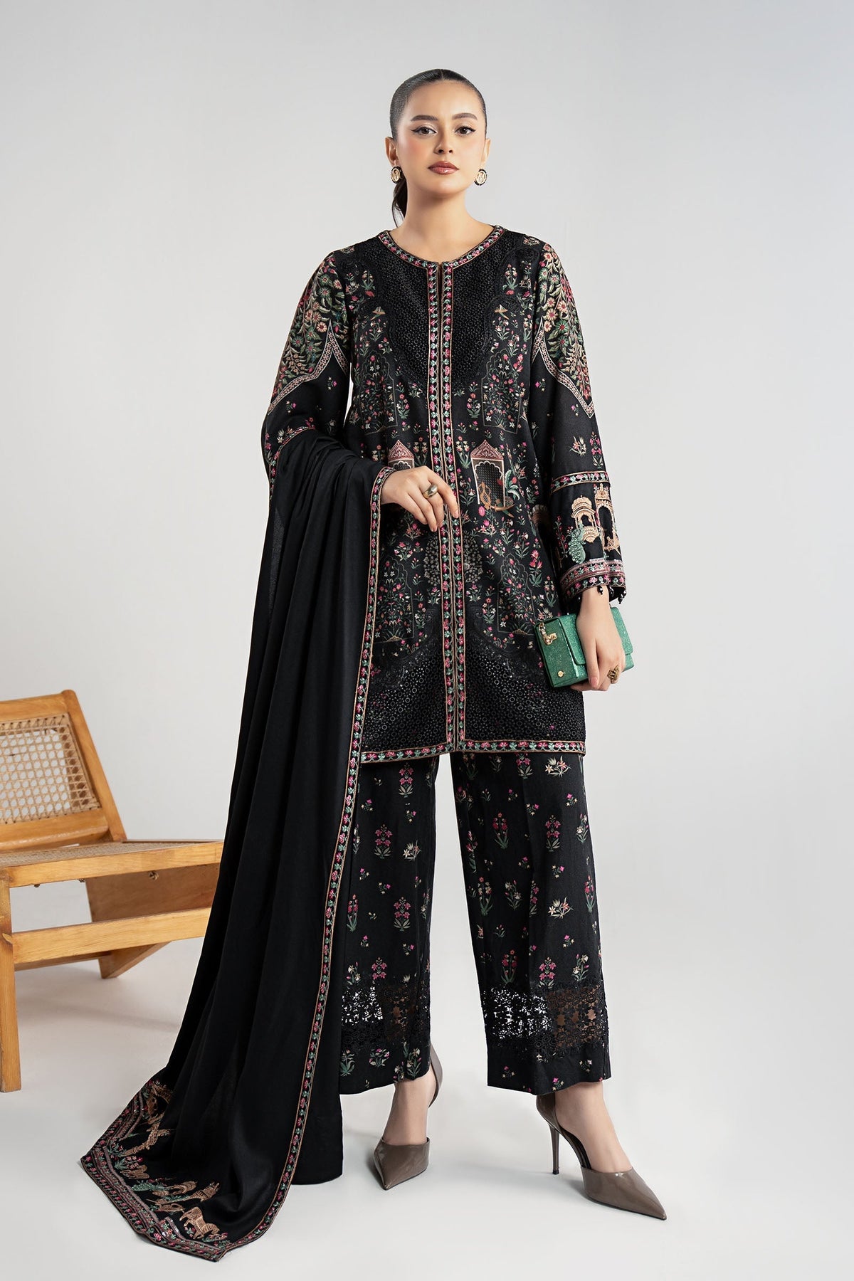 Maria B | Luxury Winter Pret 25 | DW-W25-35-Black - Ladies Clothes - Maria Faisal