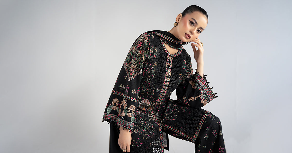Maria B | Luxury Winter Pret 25 | DW-W25-35-Black - Ladies Clothes - Maria Faisal