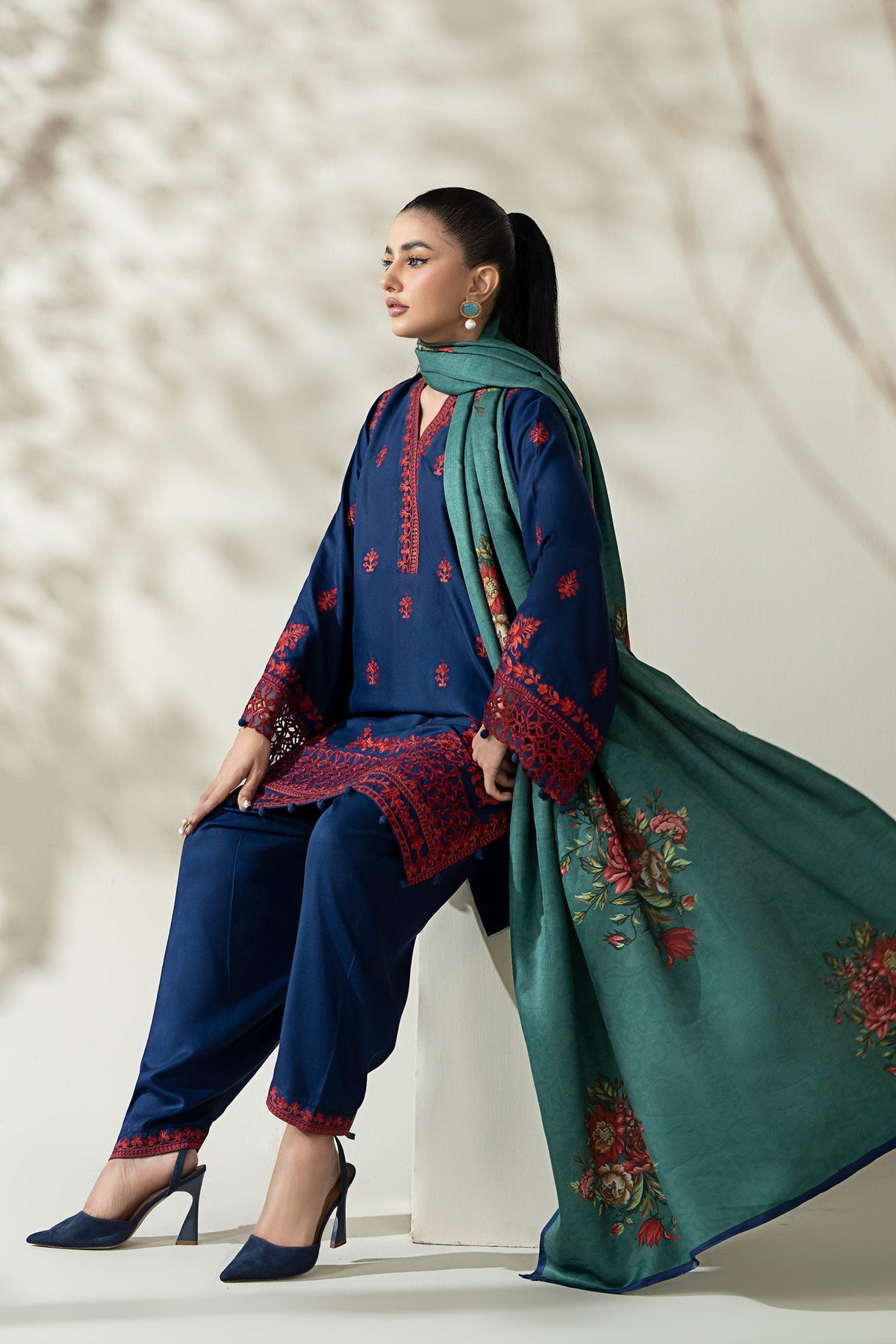 Maria B | Luxury Winter Pret 25 | DW-W25-46-Blue - Ladies Clothes - Maria Faisal
