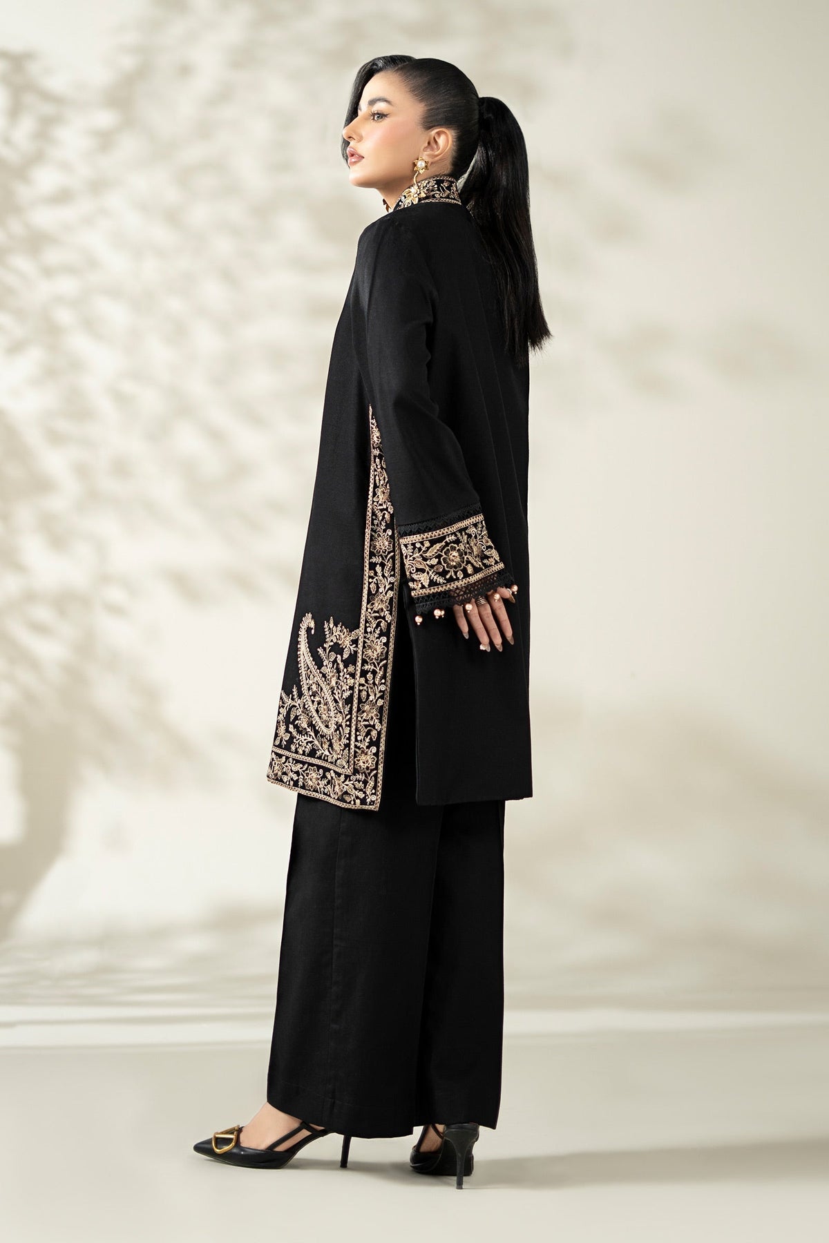 Maria B | Luxury Winter Pret 25 | DW-W25-49-Black - Ladies Clothes - Maria Faisal