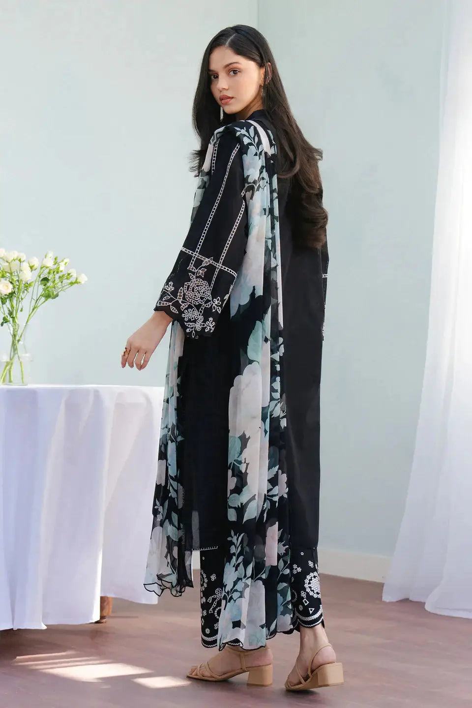 Zara Shahjahan | Coco Lawn 25 | ECLAT-7B by Maria Faisal - Registered Vendor of : Zara Shahjahan - type : Ladies Clothes - 100% original wedding dresses