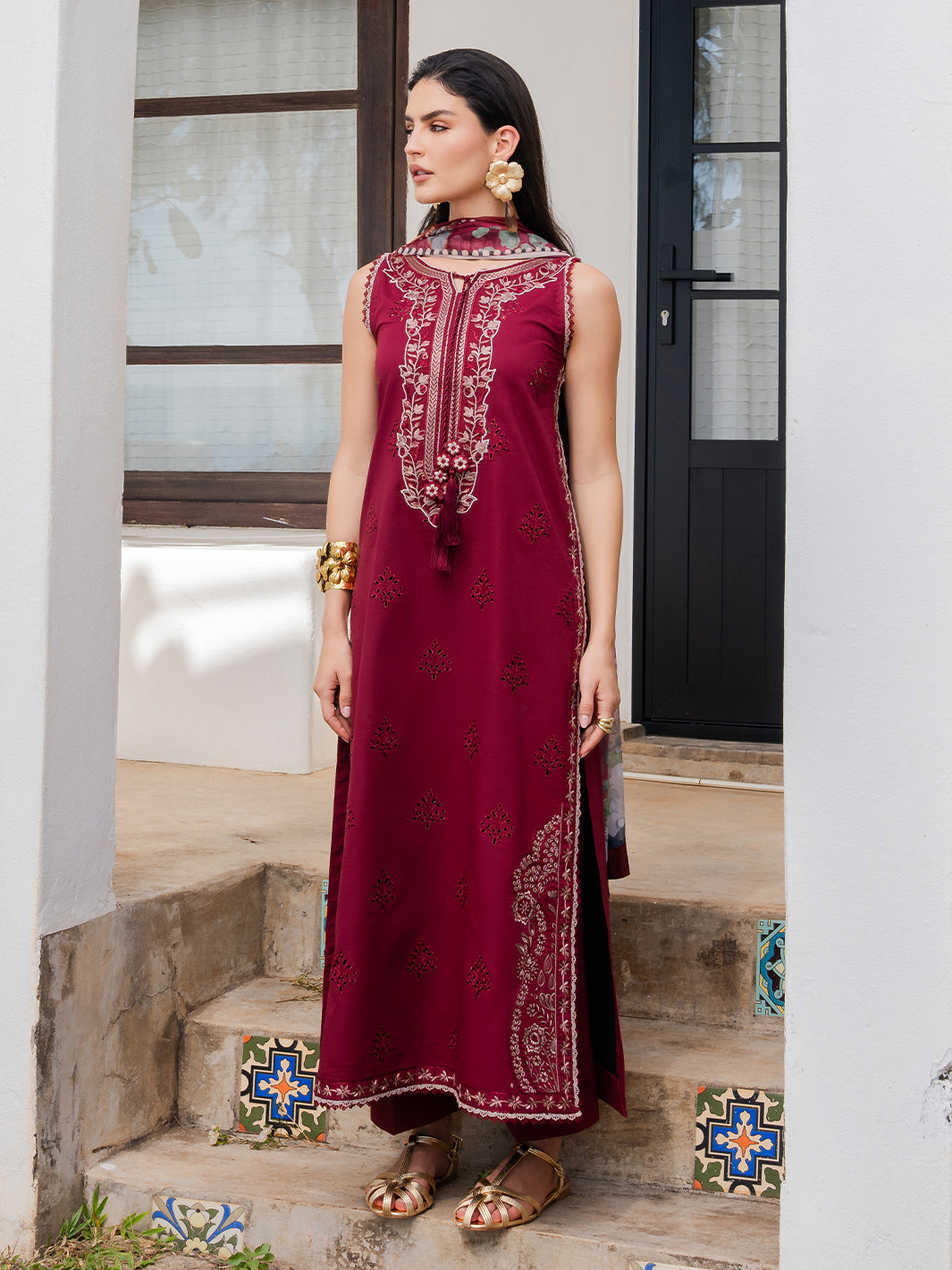 Izel | Dareen Luxury Lawn 26 | Eshaal - Luxury Dress - available at Maria Faisal in UK and USA.