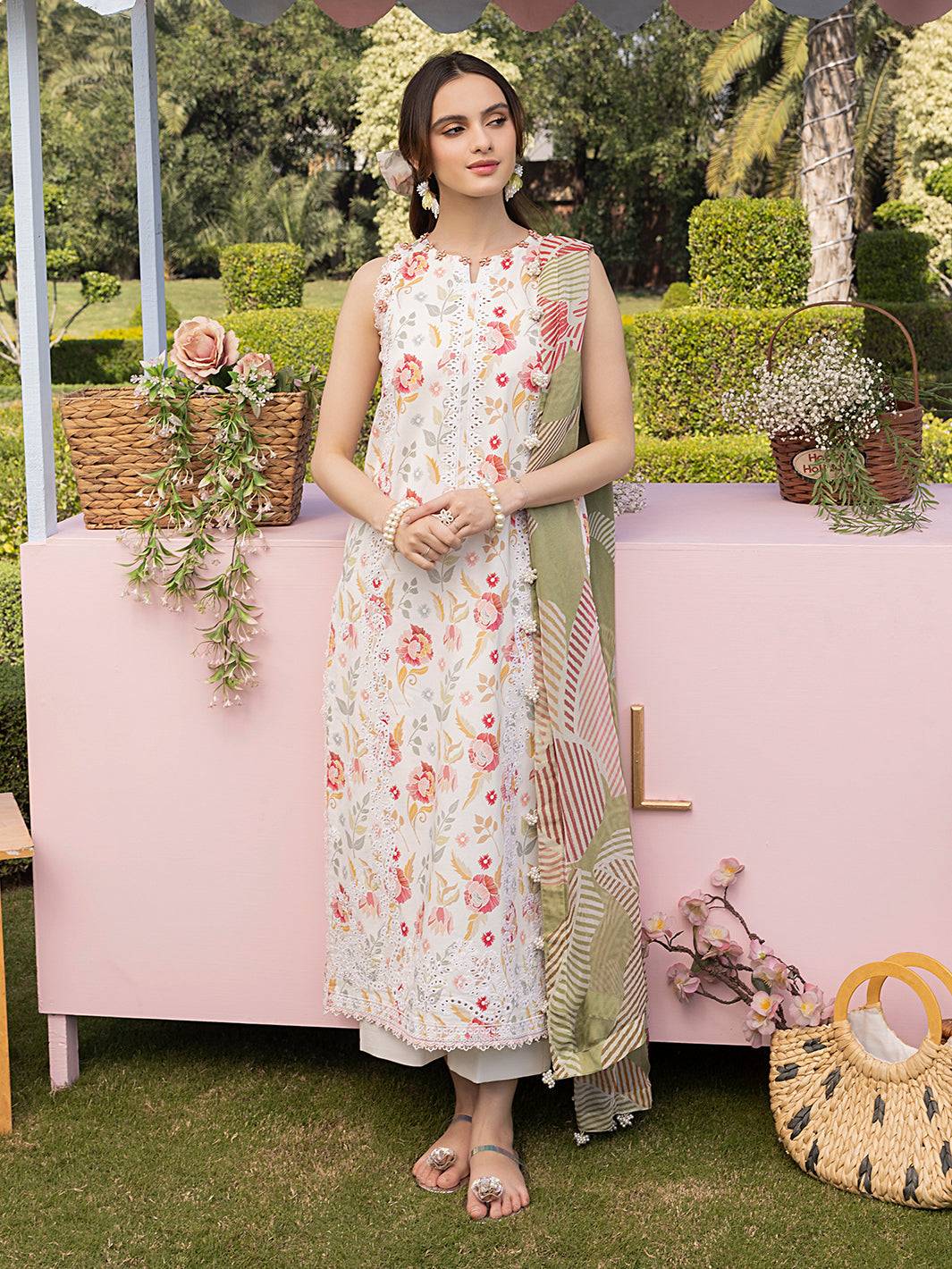 Izel | Oh Spring Lawn 25 | ELOWEN by Maria Faisal - Registered Vendor of : Izel - type : Ladies Clothes - 100% original wedding dresses