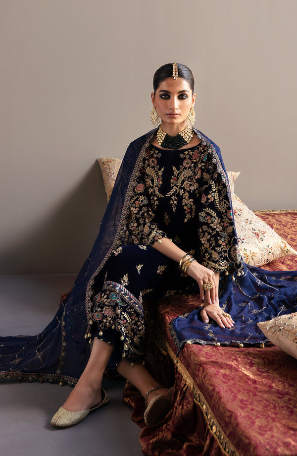 Emaan Adeel | Saanjh Velvet Collection 24 |  MK-03 Falak - Ladies Clothes - Maria Faisal