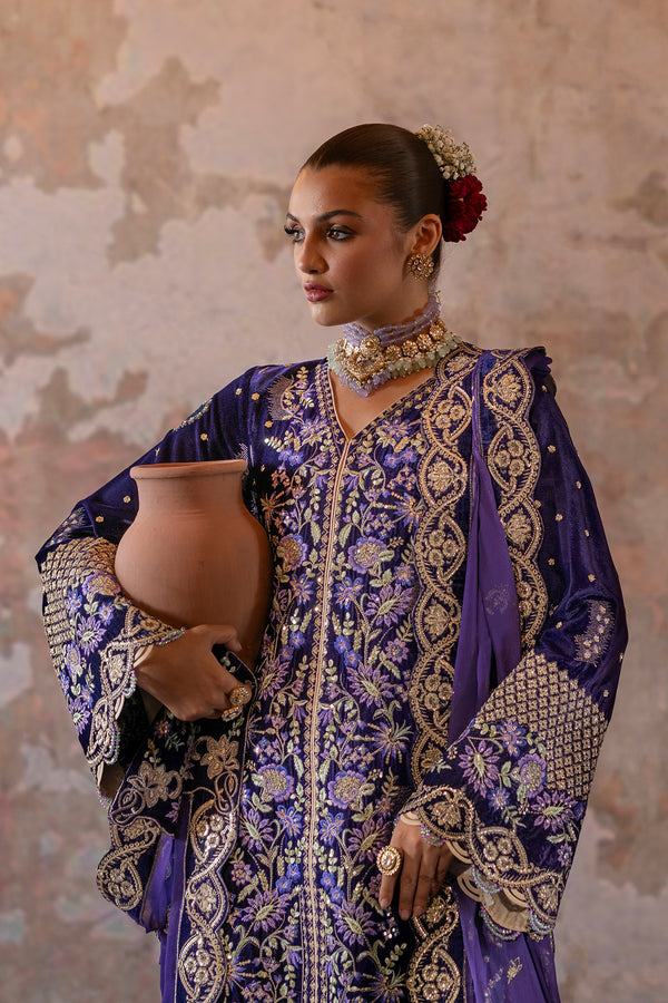 Emaan Adeel | Saanjh Velvet Collection 24 |  Aroosh - Ladies Clothes - Maria Faisal