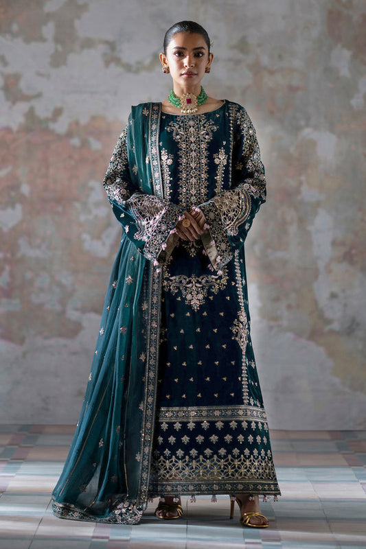 Emaan Adeel | Saanjh Velvet Collection 24 |  Meher - Ladies Clothes - Maria Faisal