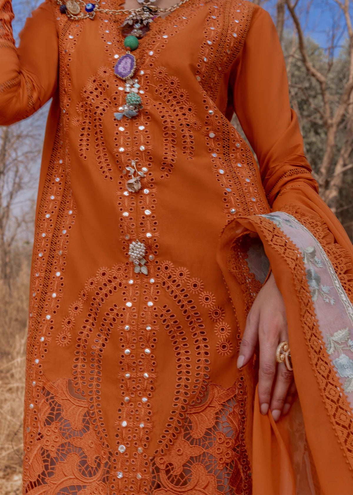 Saira Shakira | Luxury Lawn 25 | SHAMS-B by Maria Faisal - Registered Vendor of : Saira Shakira - type : Ladies Clothes - 100% original wedding dresses