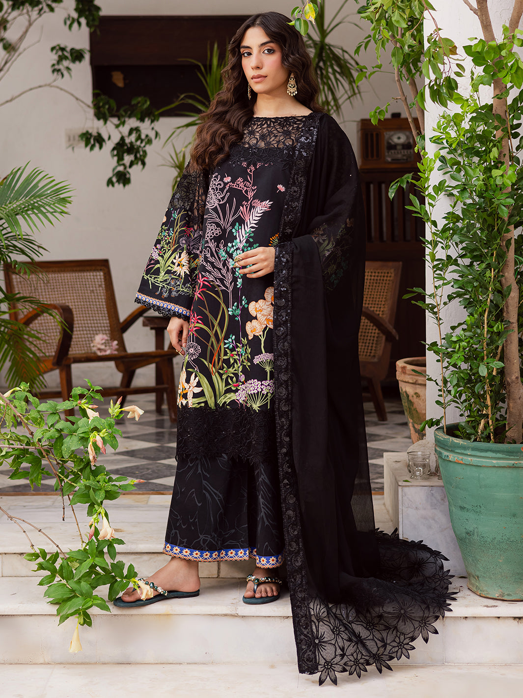 Mahnur | Gulzar Winter 25 | G - 01 - Ladies Clothes - Maria Faisal