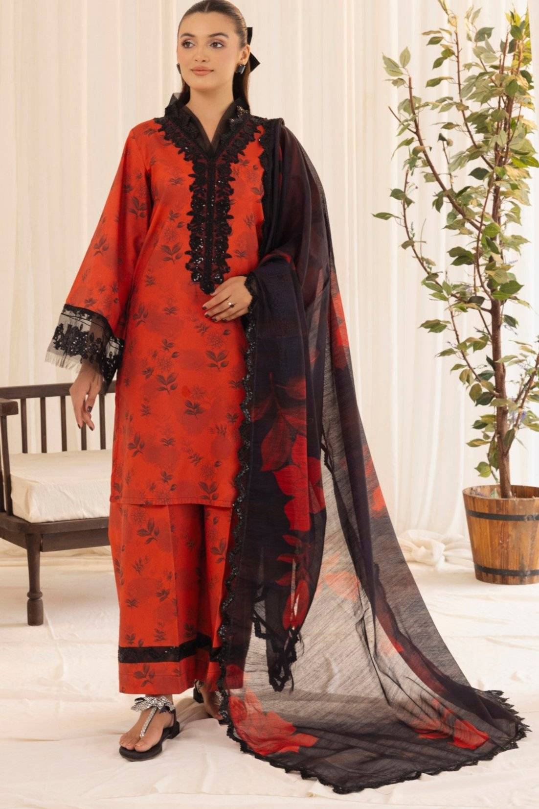 Mohagni | Tulip 25 | GLS-13 by Maria Faisal - Registered Vendor of : Mohagni - type : Ladies Clothes - 100% original wedding dresses