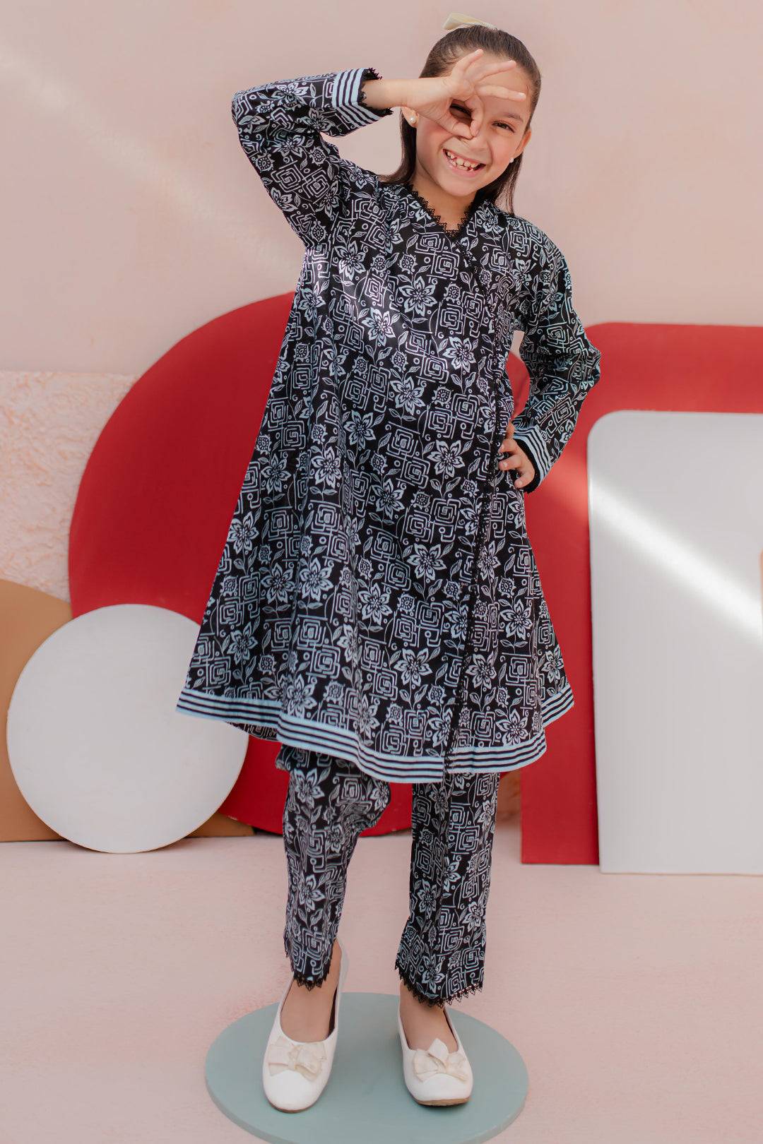 Zellbury Girls | 2 Piece Cambric | Kurta Trouser - 2680 by Maria Faisal - Registered Vendor of : Zellbury Girls - type : Kids Clothes - 100% original wedding dresses