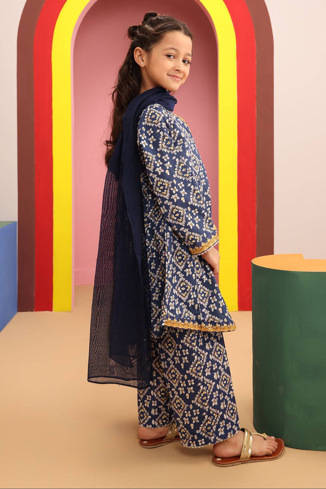 Zellbury Girls | 3 Piece Cambric | Embroidered Kurta Dupatta Trouser - 3821 by Maria Faisal - Registered Vendor of : Zellbury Girls - type : Kids Clothes - 100% original wedding dresses