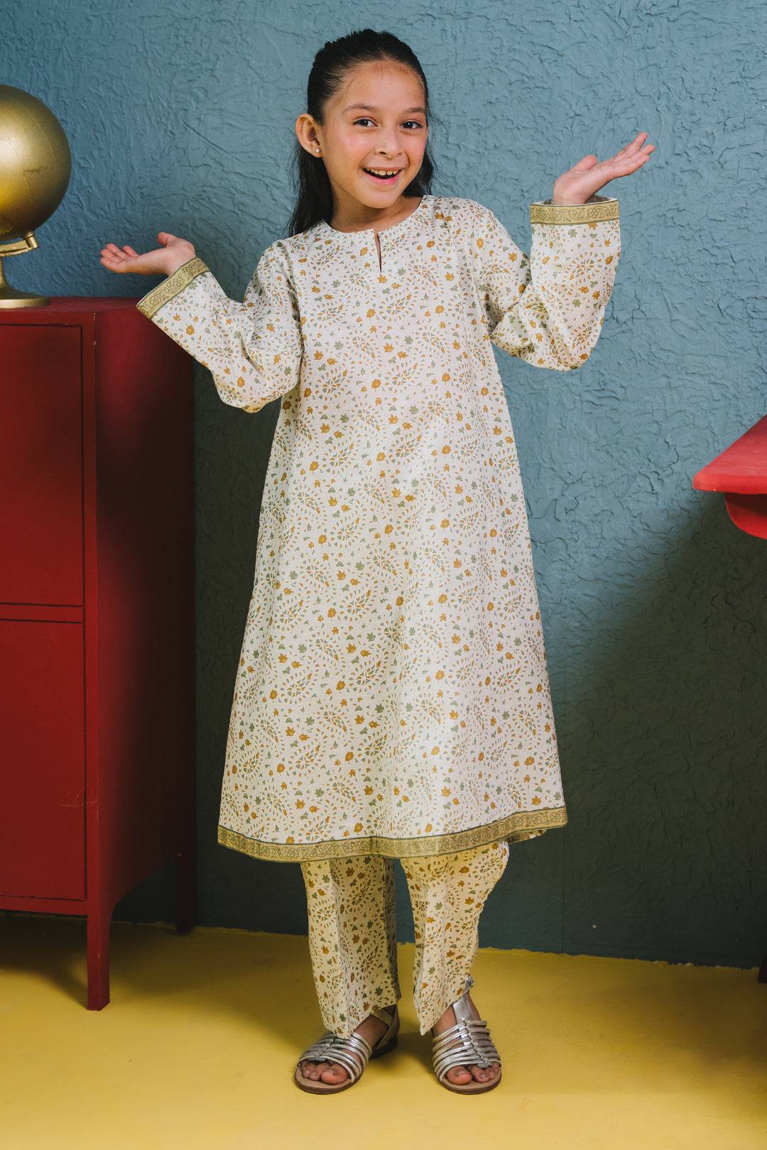 Zellbury Girls | 2 Piece Lawn | Kurta Trouser - 2415 by Maria Faisal - Registered Vendor of : Zellbury Girls - type : Kids Clothes - 100% original wedding dresses