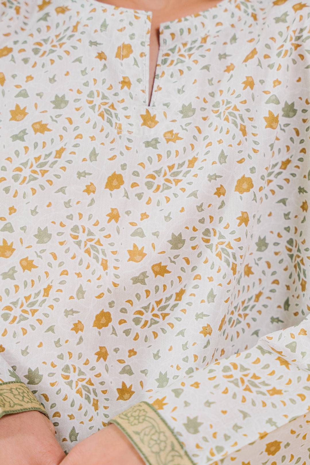 Zellbury Girls | 2 Piece Lawn | Kurta Trouser - 2415 by Maria Faisal - Registered Vendor of : Zellbury Girls - type : Kids Clothes - 100% original wedding dresses