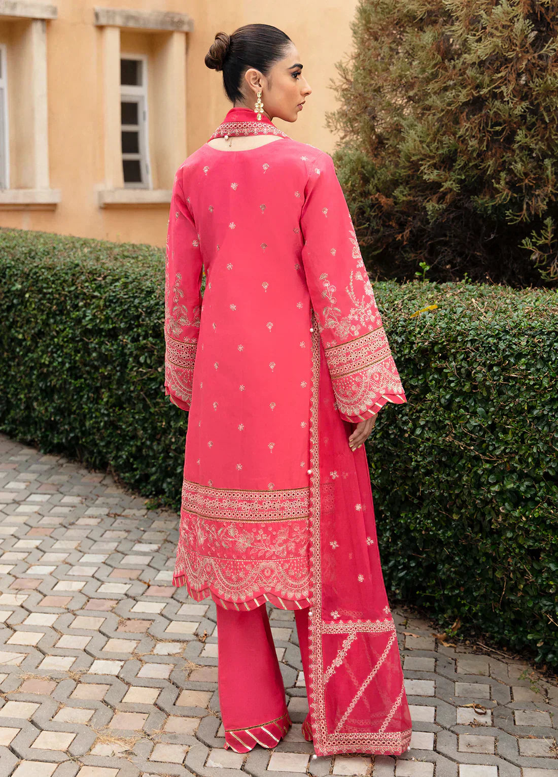 Gulaal | Luxury Lawn 24 | ALESSIA (GL-LL-24V1-06) - Ladies Clothes - Maria Faisal