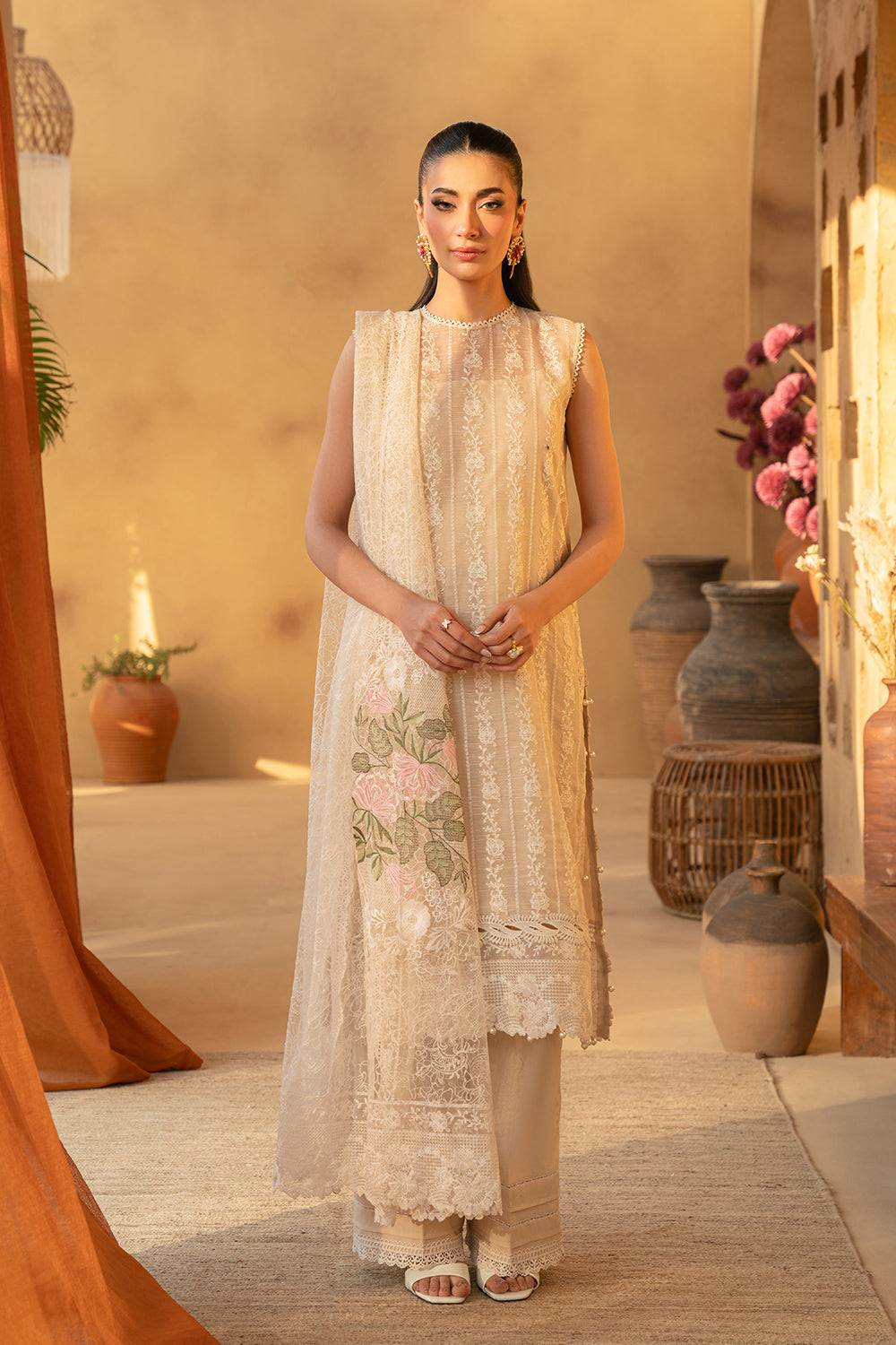 Saira Rizwan | Luxury Lawn 25 | MADONNA-SRL25-08 by Maria Faisal - Registered Vendor of : Saira Rizwan - type : Ladies Clothes - 100% original wedding dresses