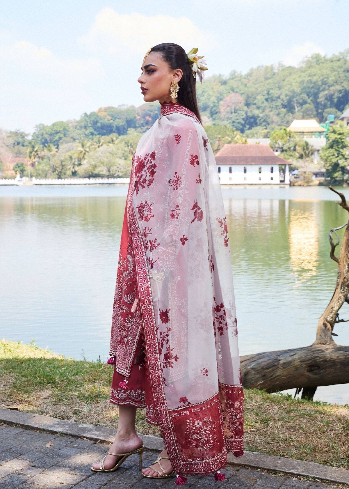 Hussain Rehar | Luxury Lawn 25 | Flare by Maria Faisal - Registered Vendor of : Hussain Rehar - type : Ladies Clothes - 100% original wedding dresses