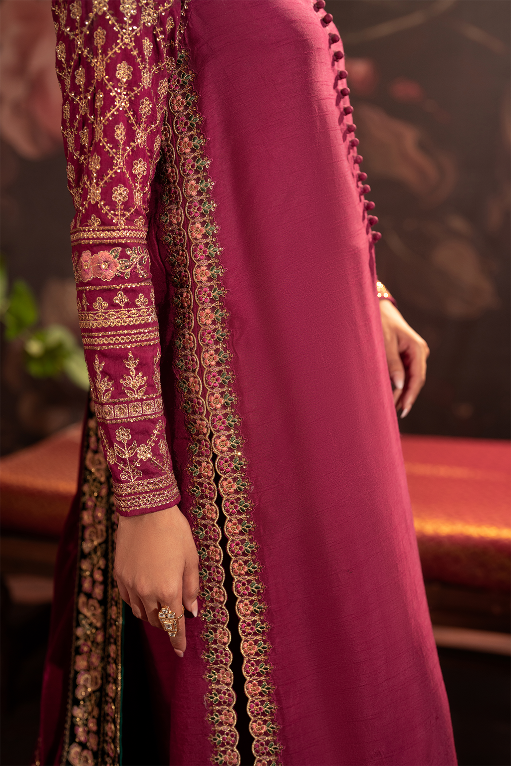 Iznik | Exclusive Velvet | IV-42 - Ladies Clothes - Maria Faisal