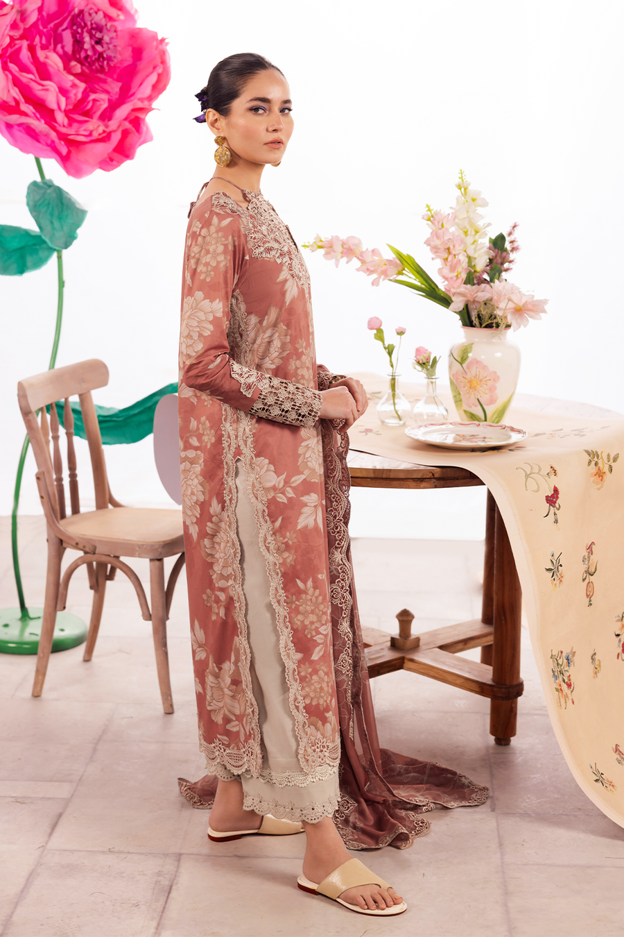 Iznik | Dahlia Embroidered Lawn | DL-12 - Ladies Clothes - Maria Faisal