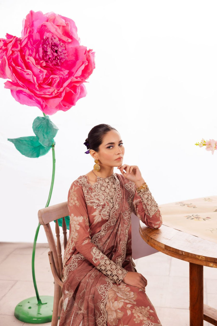 Iznik | Dahlia Embroidered Lawn | DL-12 - Ladies Clothes - Maria Faisal