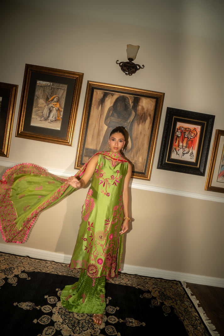 The Pink Tree Company | Blockem Formals | OASIS - Formal Dress - available at Maria Faisal in UK and USA.