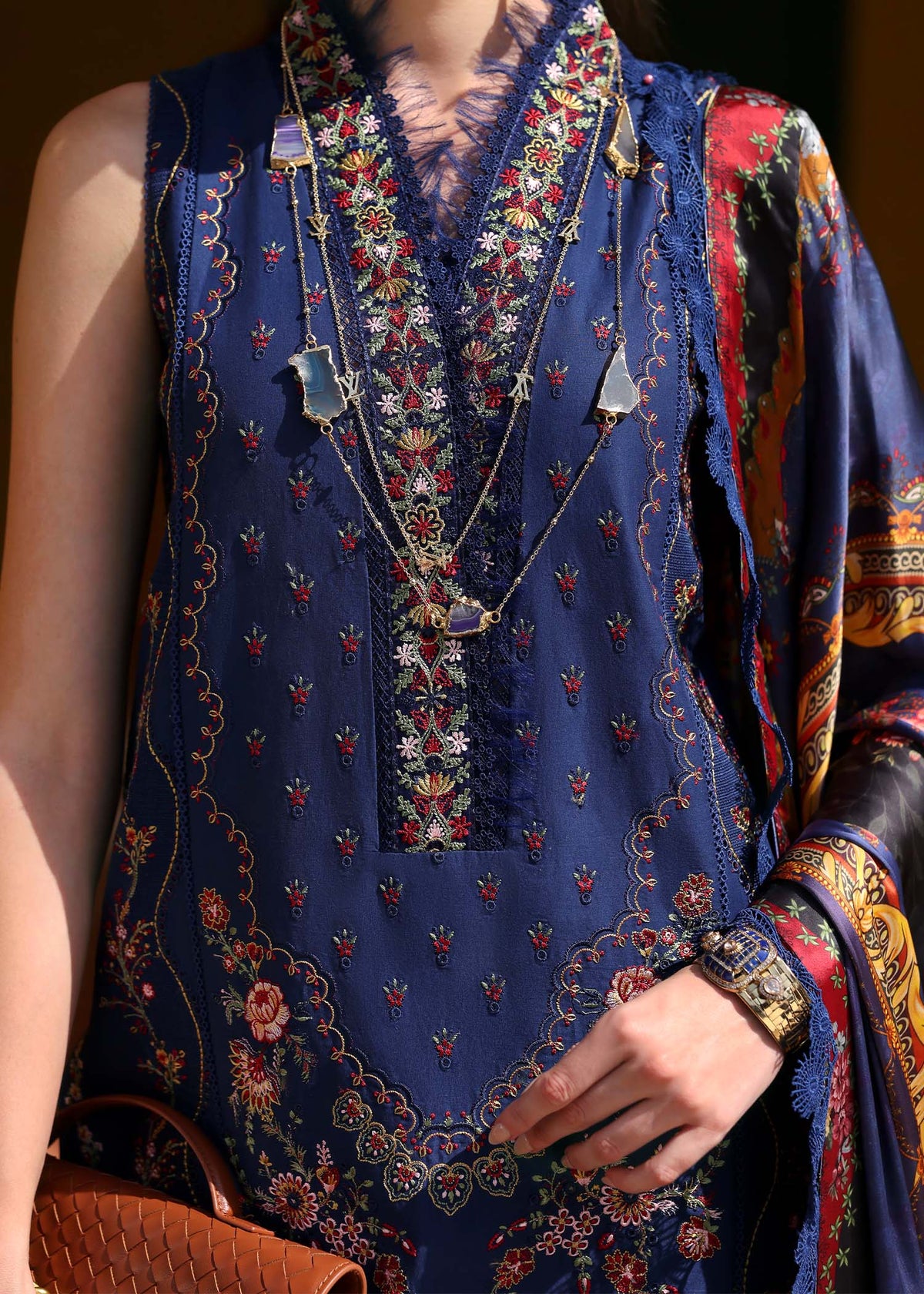 Kanwal Malik | Elysia Luxury Lawn 25 | Azure by Maria Faisal - Registered Vendor of : Kanwal Malik - type : Ladies Clothes - 100% original wedding dresses