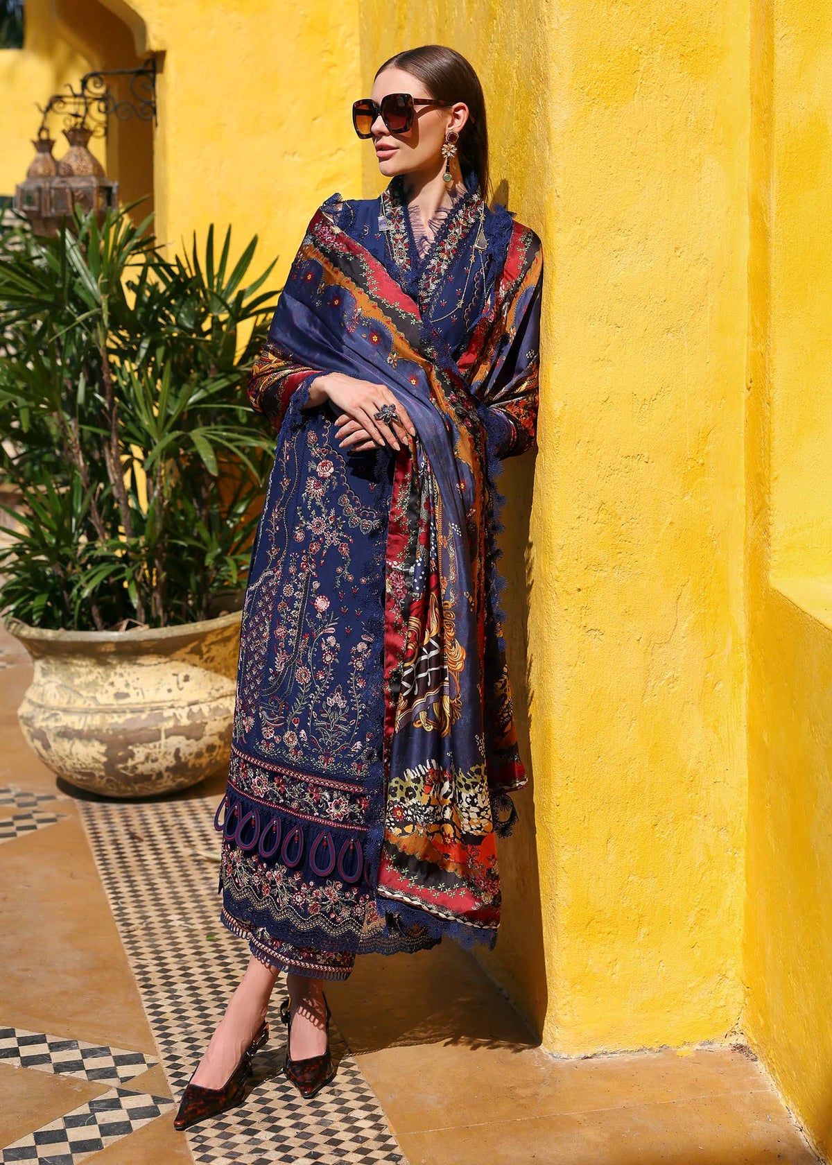 Kanwal Malik | Elysia Luxury Lawn 25 | Azure by Maria Faisal - Registered Vendor of : Kanwal Malik - type : Ladies Clothes - 100% original wedding dresses