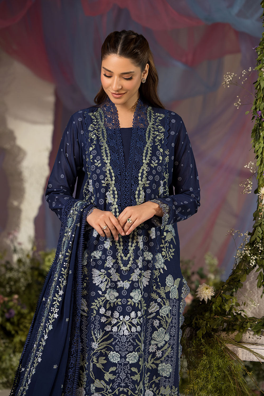Sobia Nazir | Luxury Lawn 25 | 8A - Ladies Clothes 