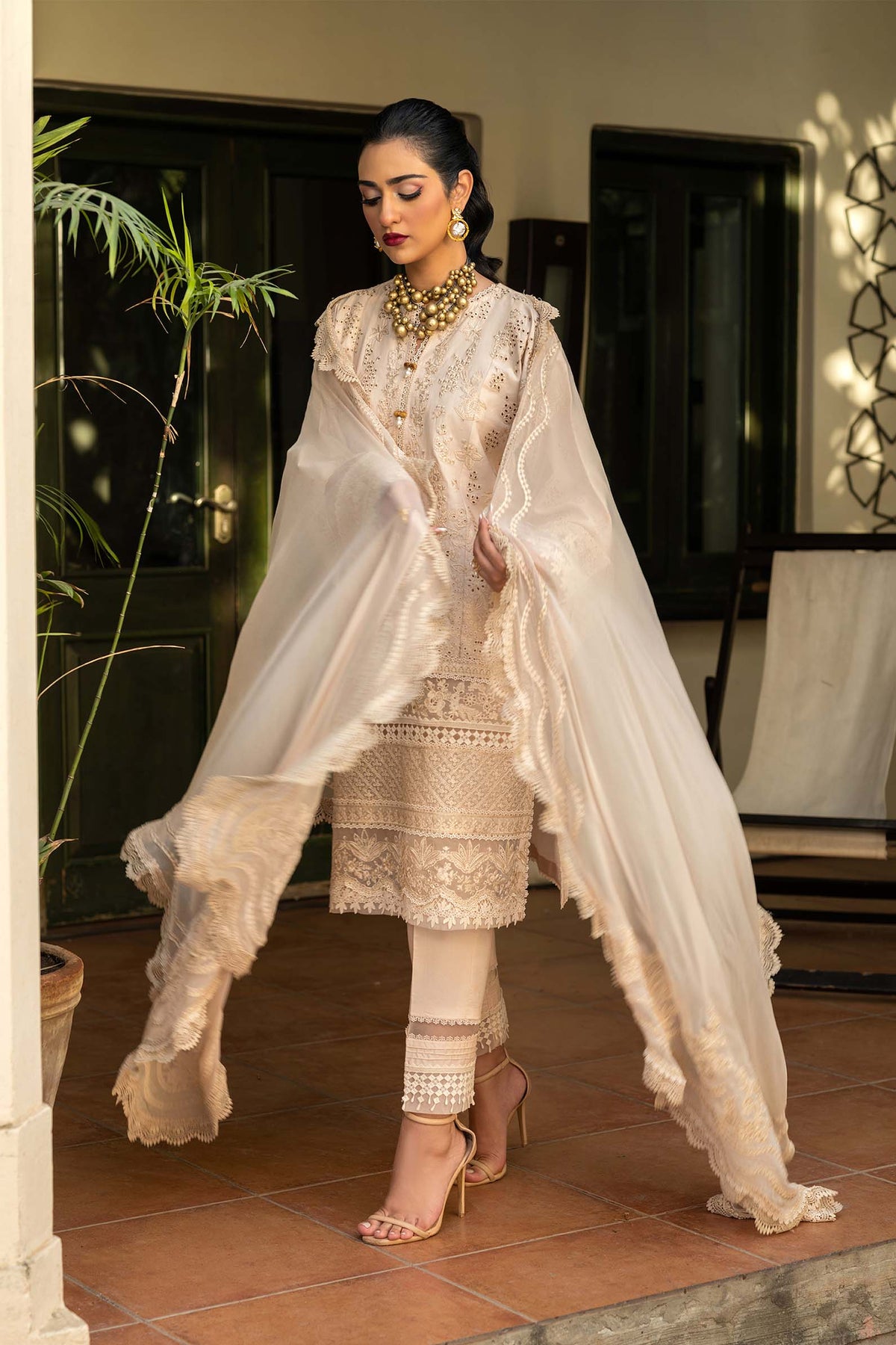 Maryam Hussain | Luxury Lawn 25 | Raya by Maria Faisal - Registered Vendor of : Maryam Hussain - type : Ladies Clothes - 100% original wedding dresses