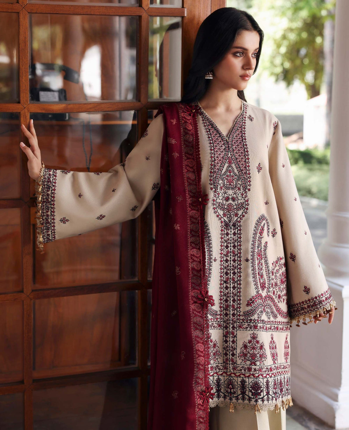 Liora – authentic Pakistani dress from the Amaris Luxury Shawl 25 collection for women in the UK