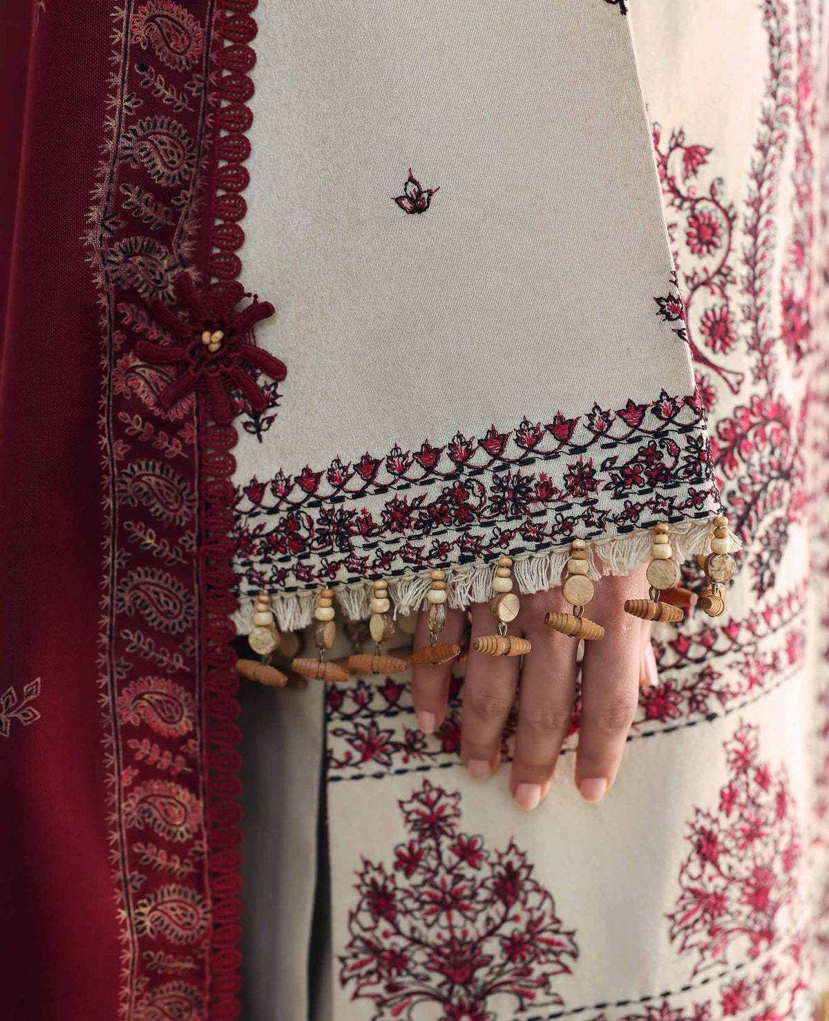 Liora – authentic Pakistani dress from the Amaris Luxury Shawl 25 collection for women in the UK