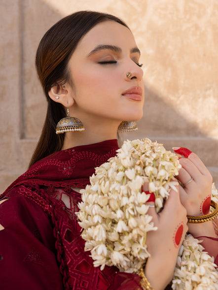 Parishay | Mastani Luxury Lawn 25 | MA - 05 by Maria Faisal - Registered Vendor of : Parishay - type : Ladies Clothes - 100% original wedding dresses