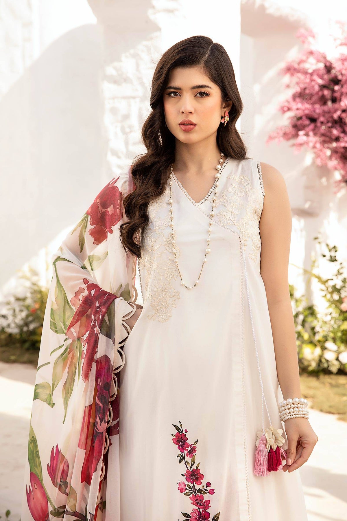 Maria B | M Basic Summer Lawn 25 | MB-CUS25-701B by Maria Faisal - Registered Vendor of : Maria B - type : Ladies Clothes - 100% original wedding dresses