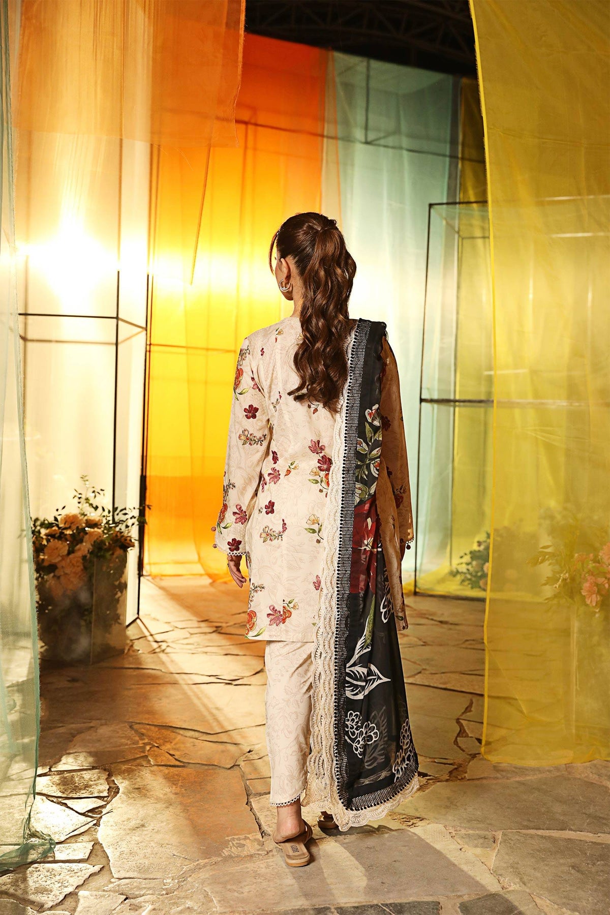 Maria B | M Basic Summer Lawn 25 | MB-CUS25-702B by Maria Faisal - Registered Vendor of : Maria B - type : Ladies Clothes - 100% original wedding dresses